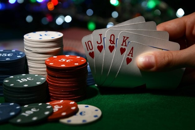qqslot88 Feature-Rich Rooms